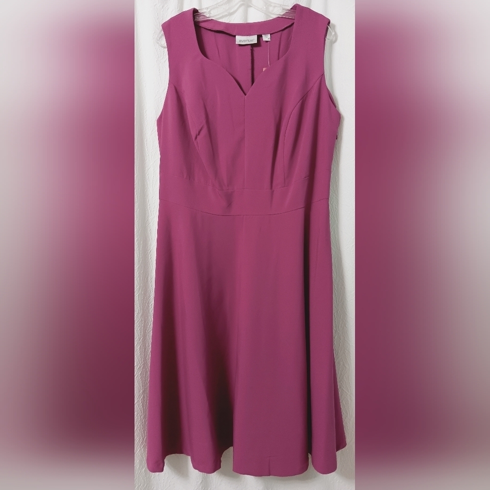 NWT Avenue Midi Dress Size 14